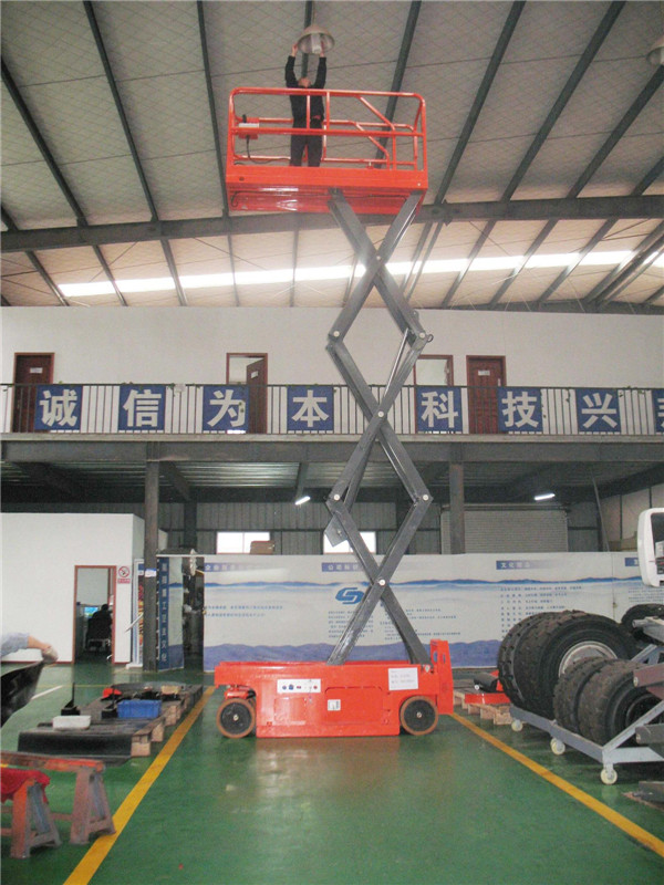 齒輥破碎機(jī)