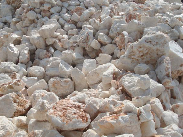 方解石磨粉生產設備與流程分析，生產廠家介紹